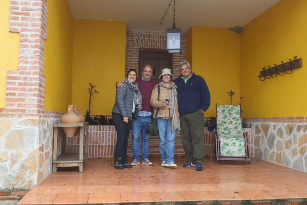 El Encuentro - - Chalet